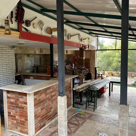 Lotus 4 Mevsim ホテル *