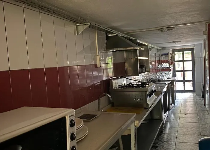 Lotus 4 Mevsim ホテル